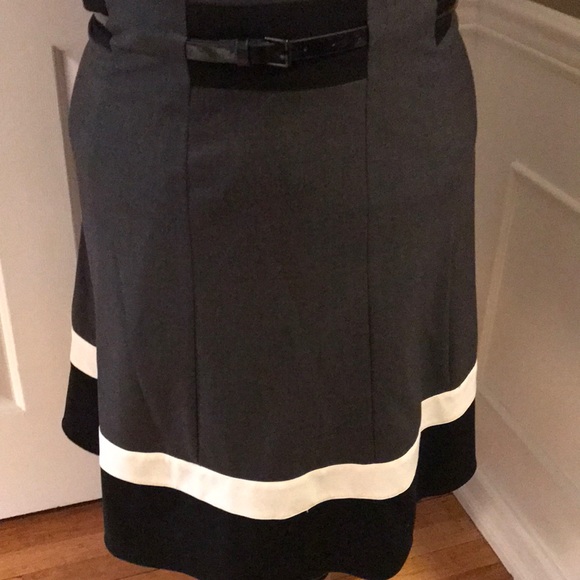 Calvin Klein Dress with patent leather belt - Picture 3 of 4